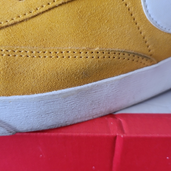 Women's size 10 Nike Blazer Mid Rebel sneakers - Picture 4 of 6